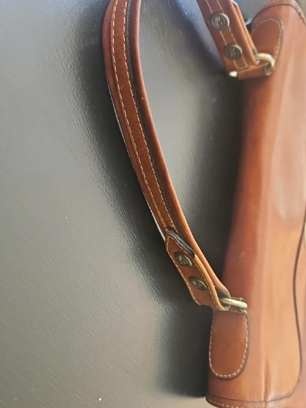 MATT & NAT Women's Bag.Patina,Few Makeup Marks Inside. Leather